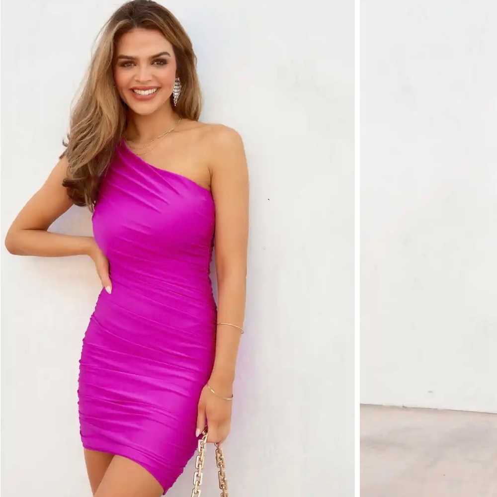 NWOT Vici One Shoulder Ruched Magenta Mini Dress Size Small